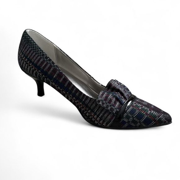 Bellini Banshee Multicolor Plaid Kitten Heel Pointed Toe Loafers Size 11W - Picture 1 of 14
